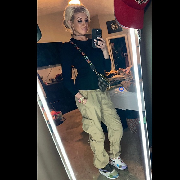 Meet your Posher, Allison - Picture 6 of 15